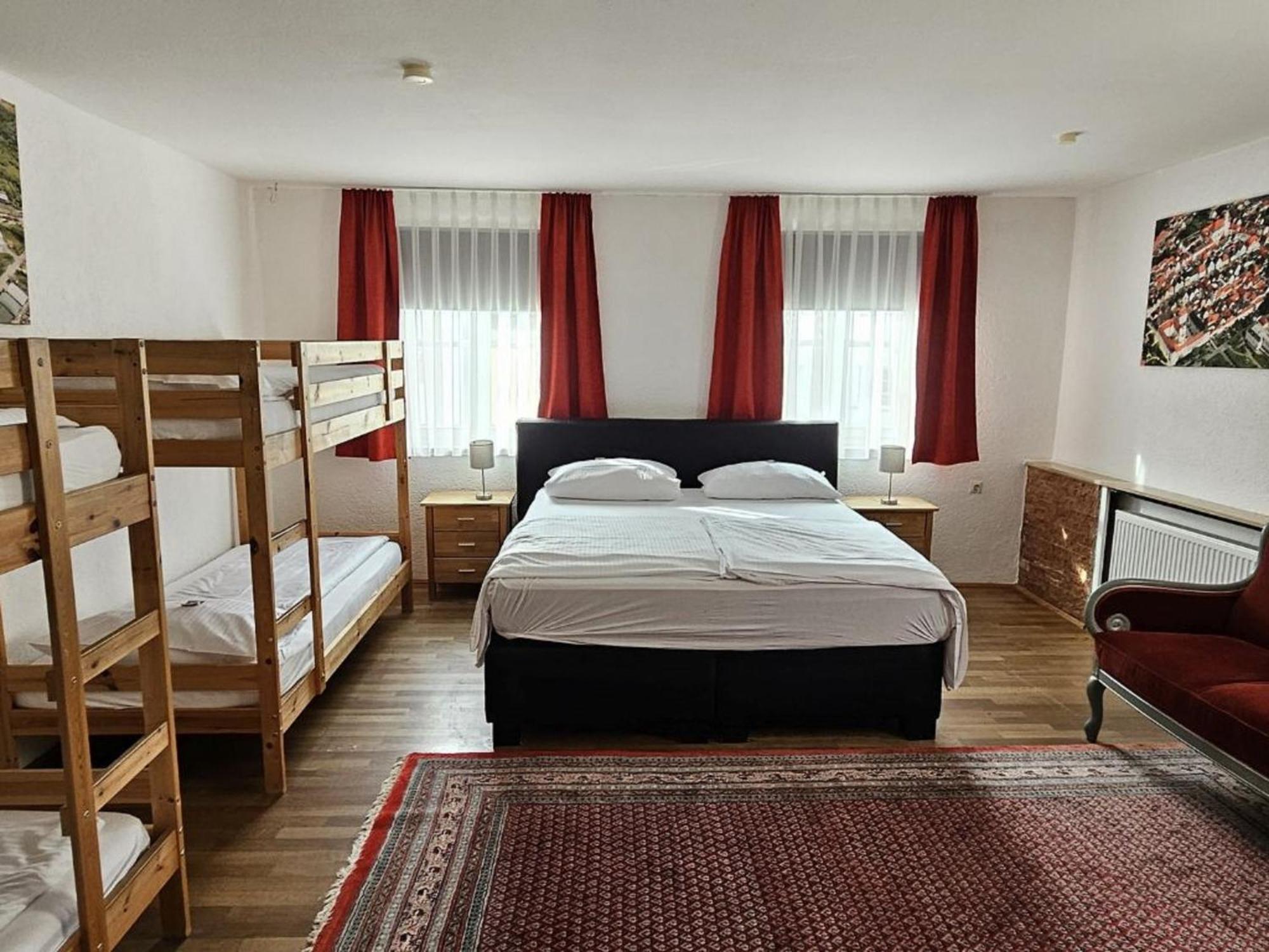 Hotel Hirsch غنزبرغ المظهر الخارجي الصورة