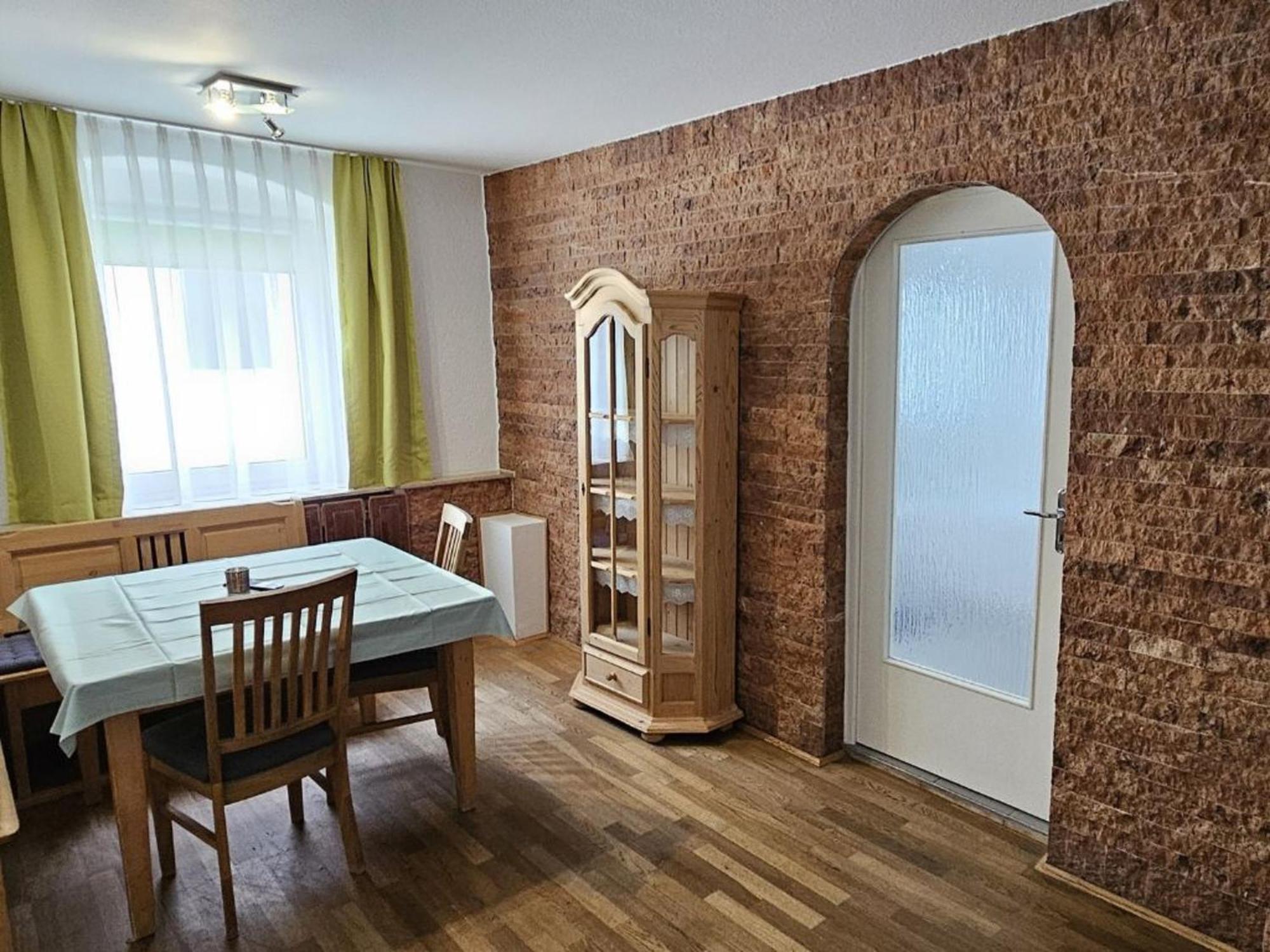 Hotel Hirsch غنزبرغ المظهر الخارجي الصورة
