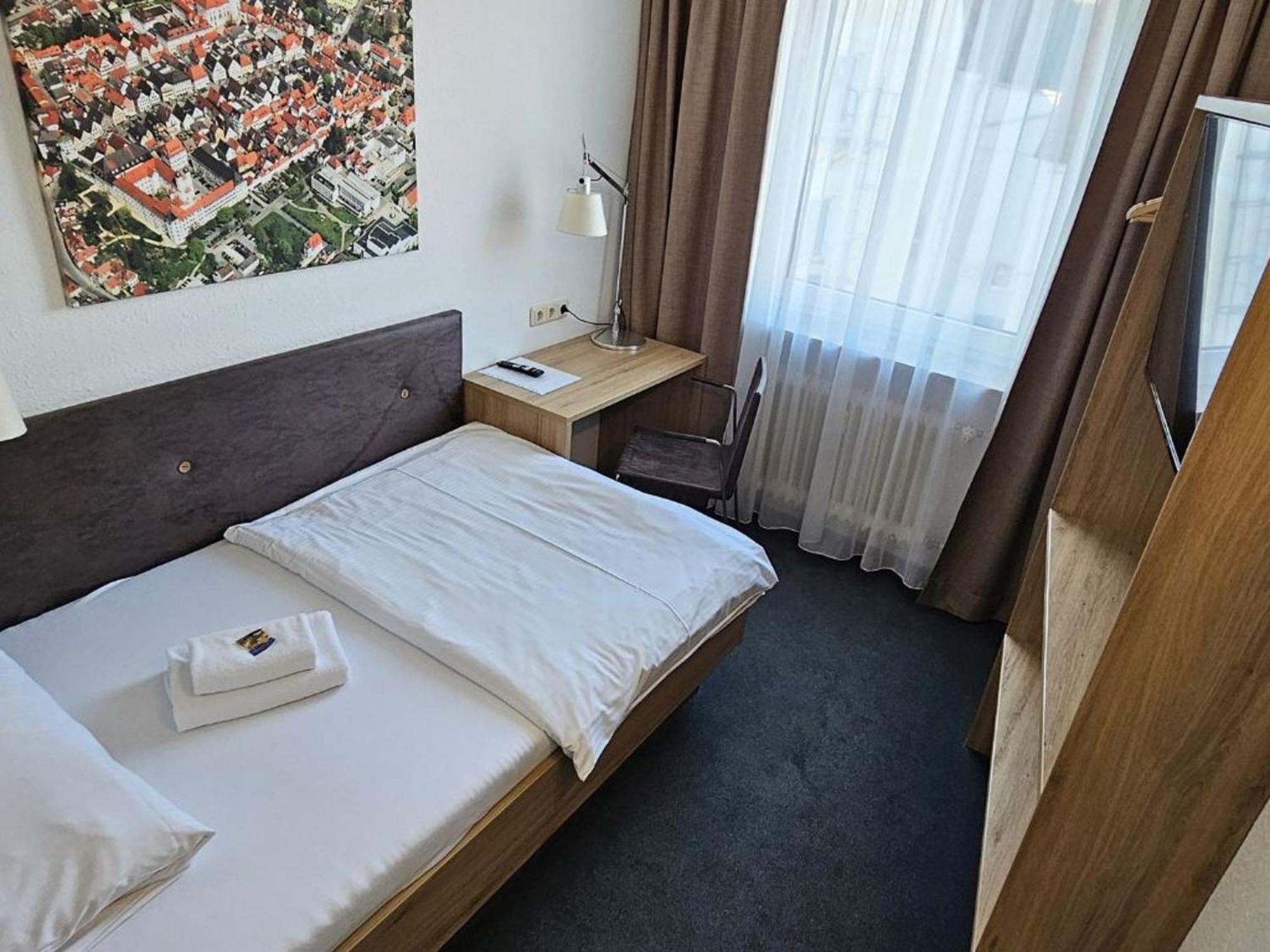 Hotel Hirsch غنزبرغ المظهر الخارجي الصورة