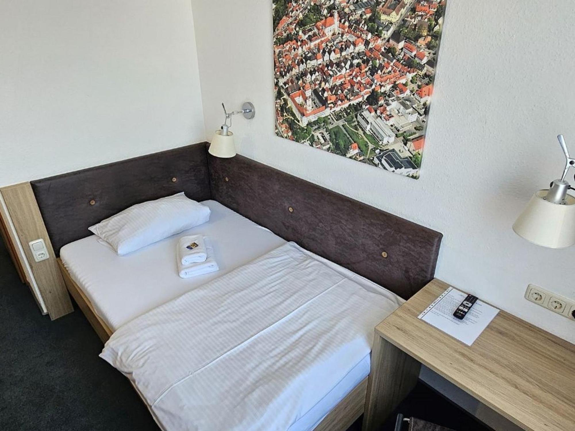 Hotel Hirsch غنزبرغ المظهر الخارجي الصورة