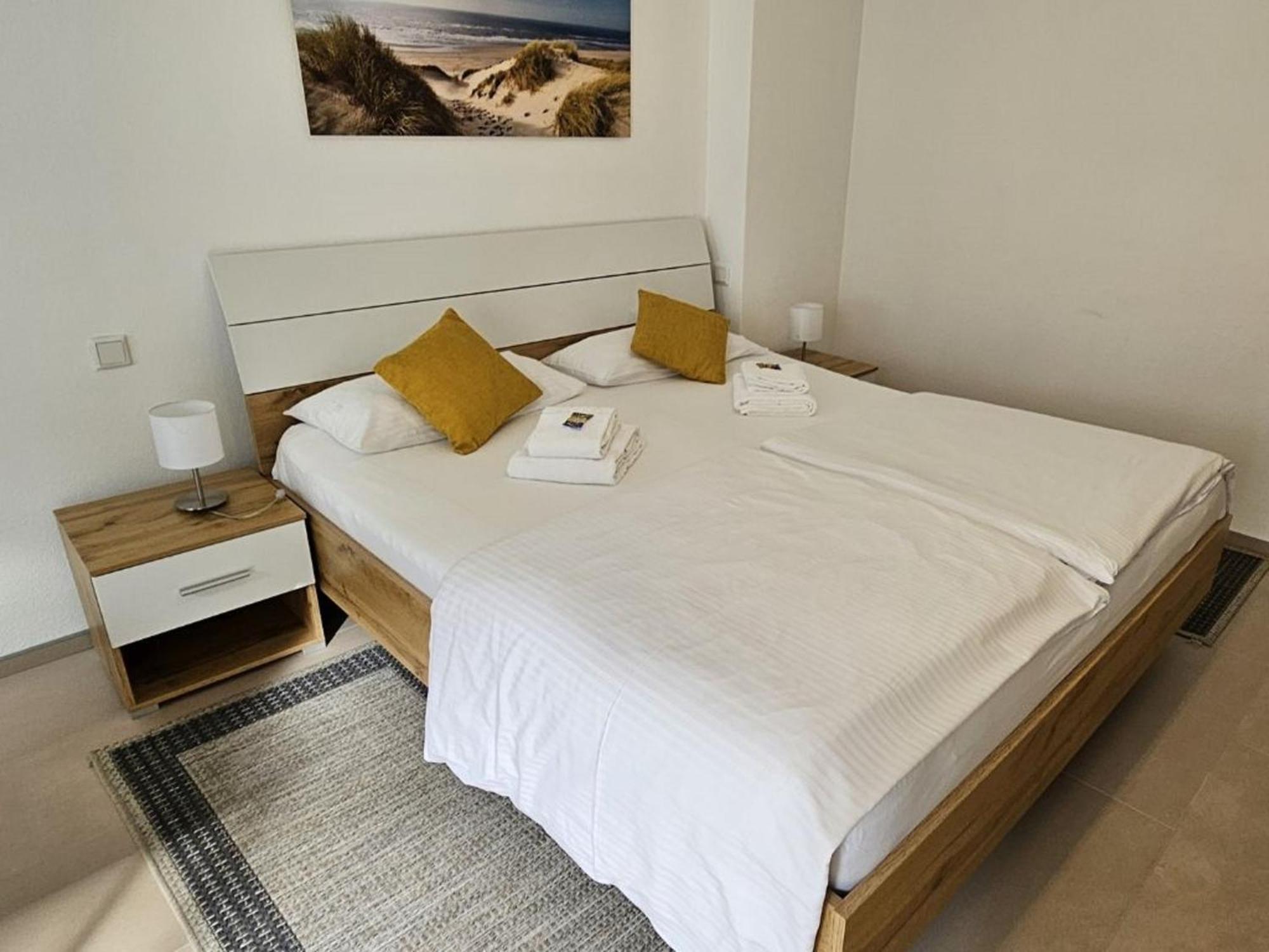 Hotel Hirsch غنزبرغ المظهر الخارجي الصورة