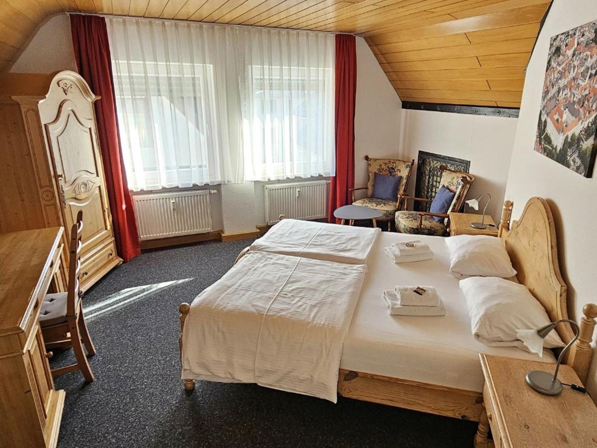 Hotel Hirsch غنزبرغ المظهر الخارجي الصورة