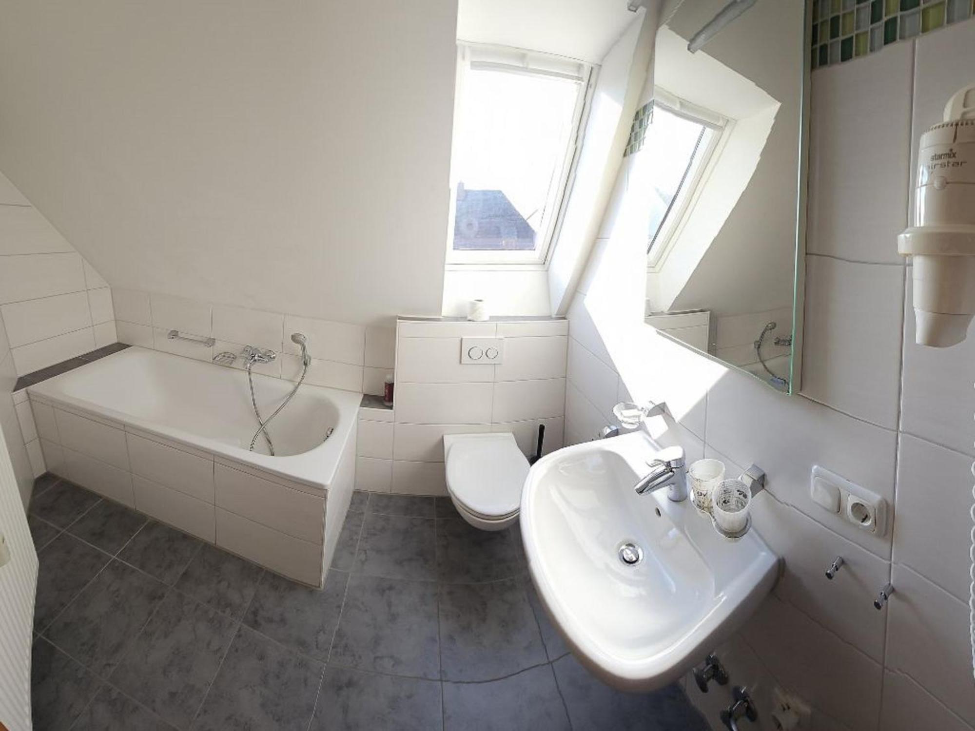 Hotel Hirsch غنزبرغ المظهر الخارجي الصورة